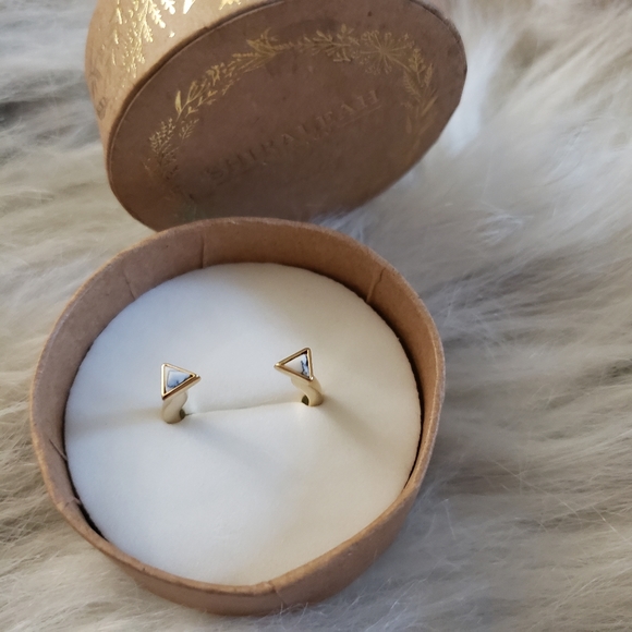 New White and Gold Ophelie Cuff Ring - Picture 2 of 4